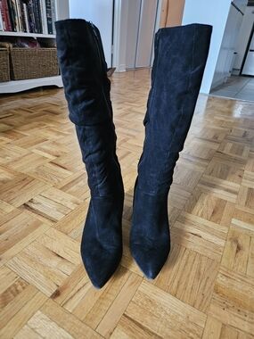 Black Women's Knee-High Pointed-Toe Boots